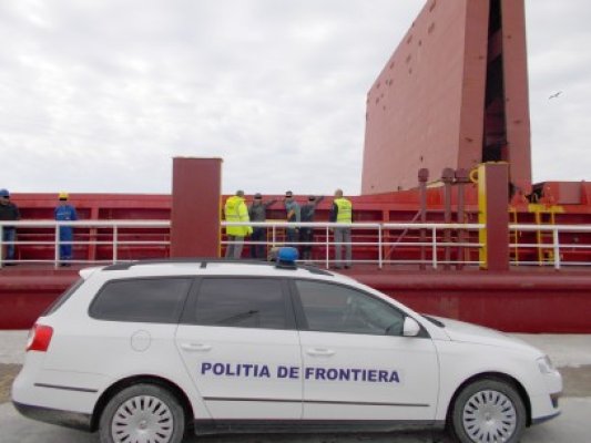 Trei pasageri clandestini din Maroc, depistaţi în Portul Midia de frontieriştii constănţeni